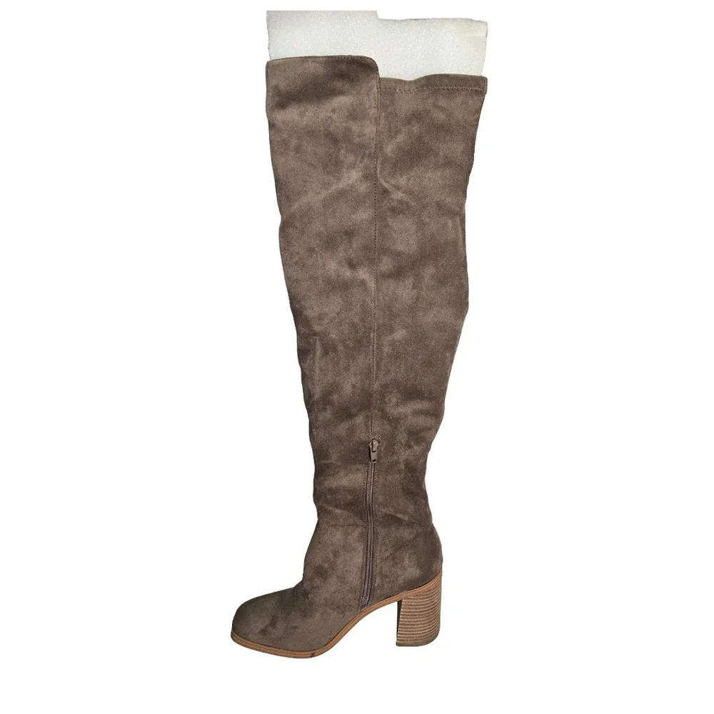 Dolce Vita Finnegan Over The Knee Equestrian Boots Taupe Faux Suede Heeled 9 NIB
